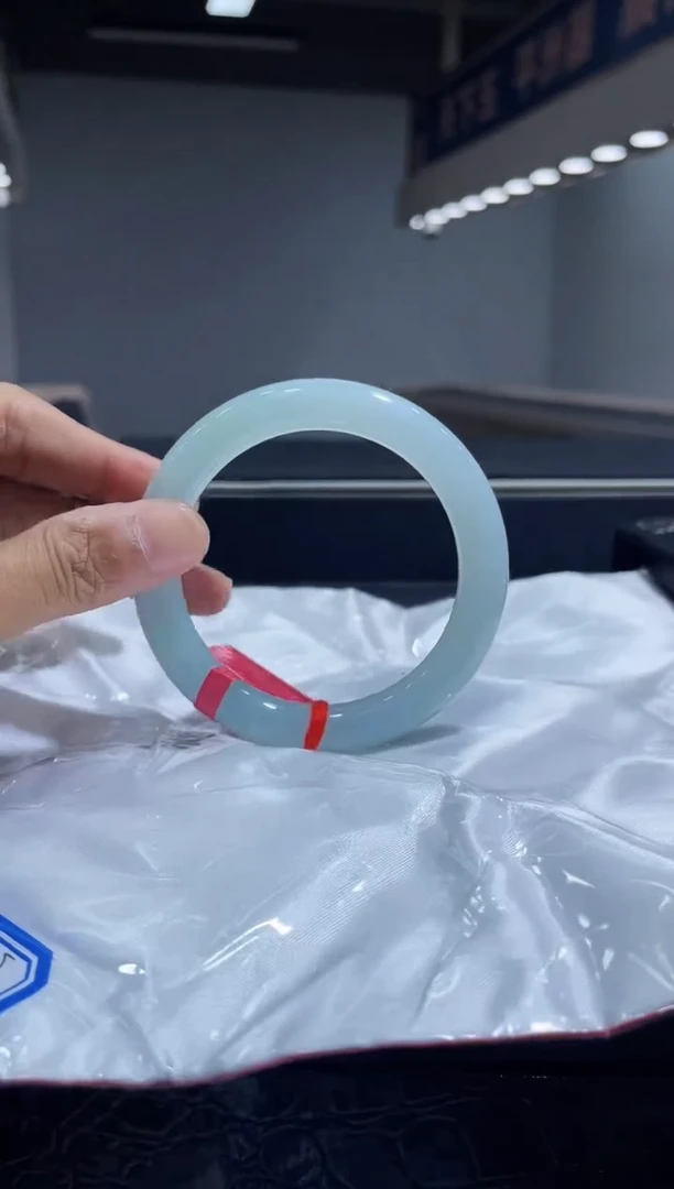 未镶嵌手镯翡翠2