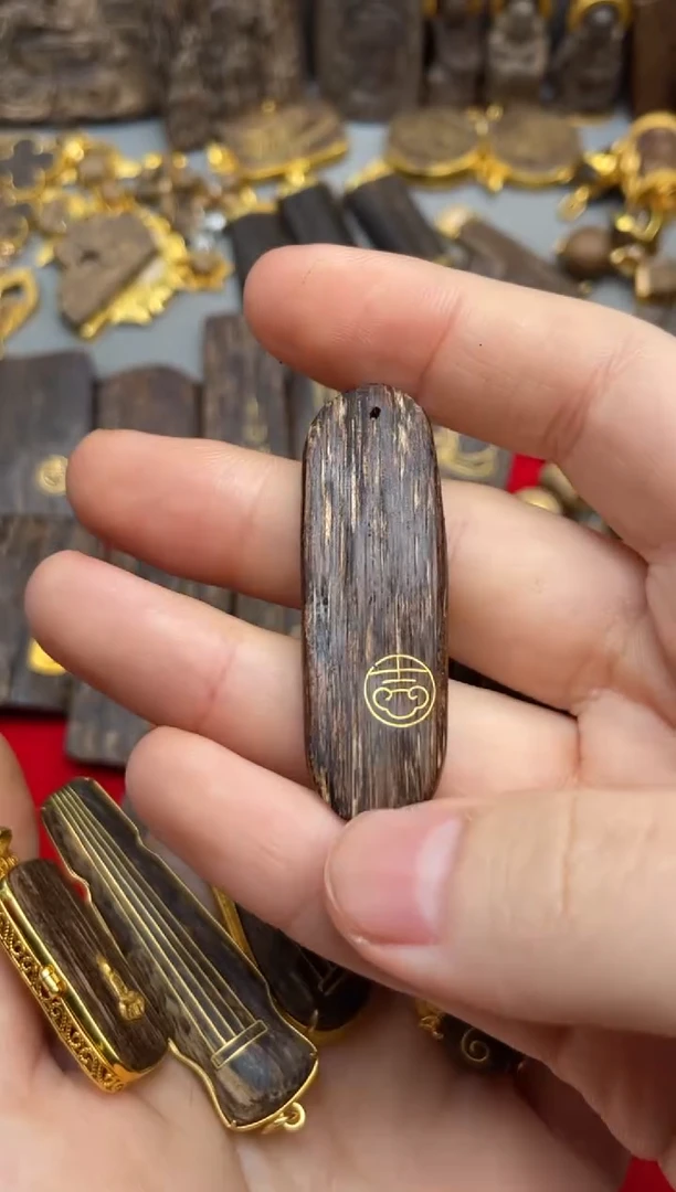 沉香吊坠沉香吊坠74