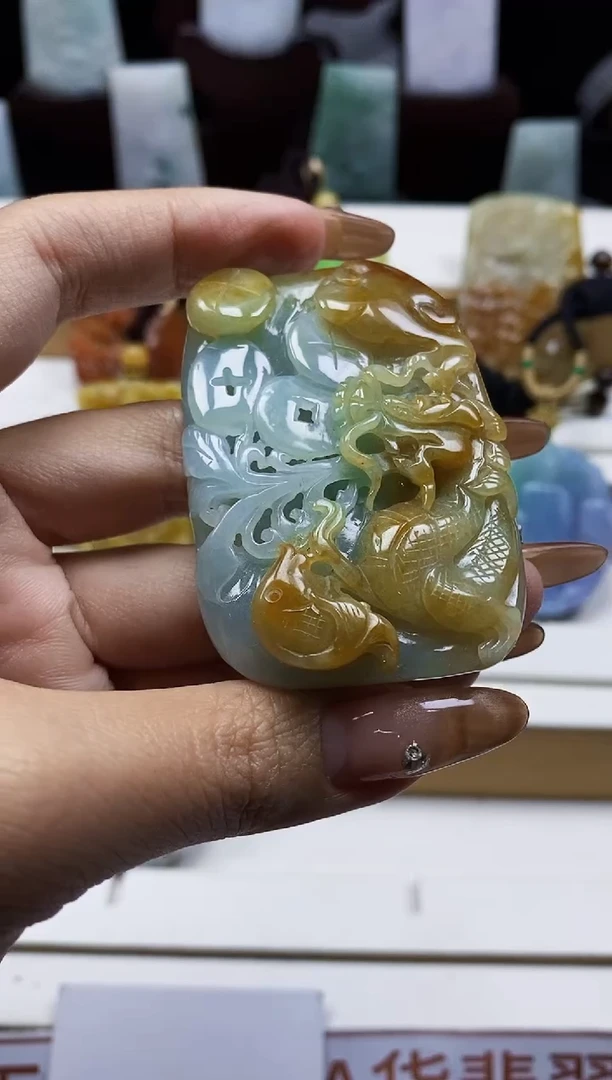 颈饰未镶嵌翡翠1