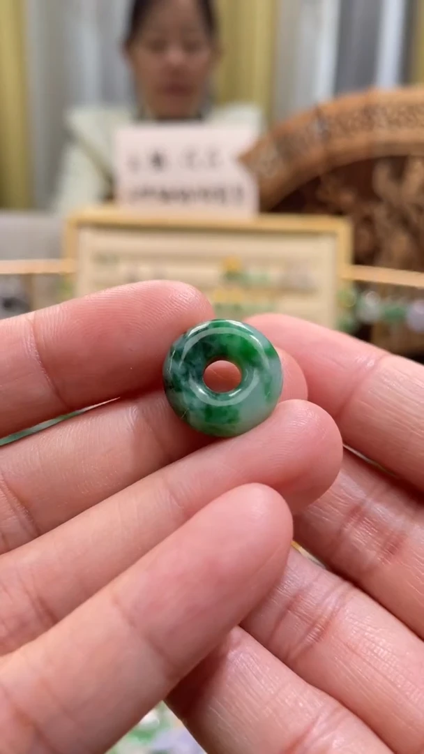 颈饰未镶嵌翡翠甜甜圈