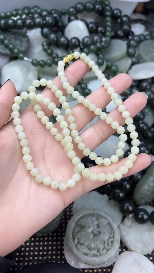 颈饰未镶嵌和田玉1