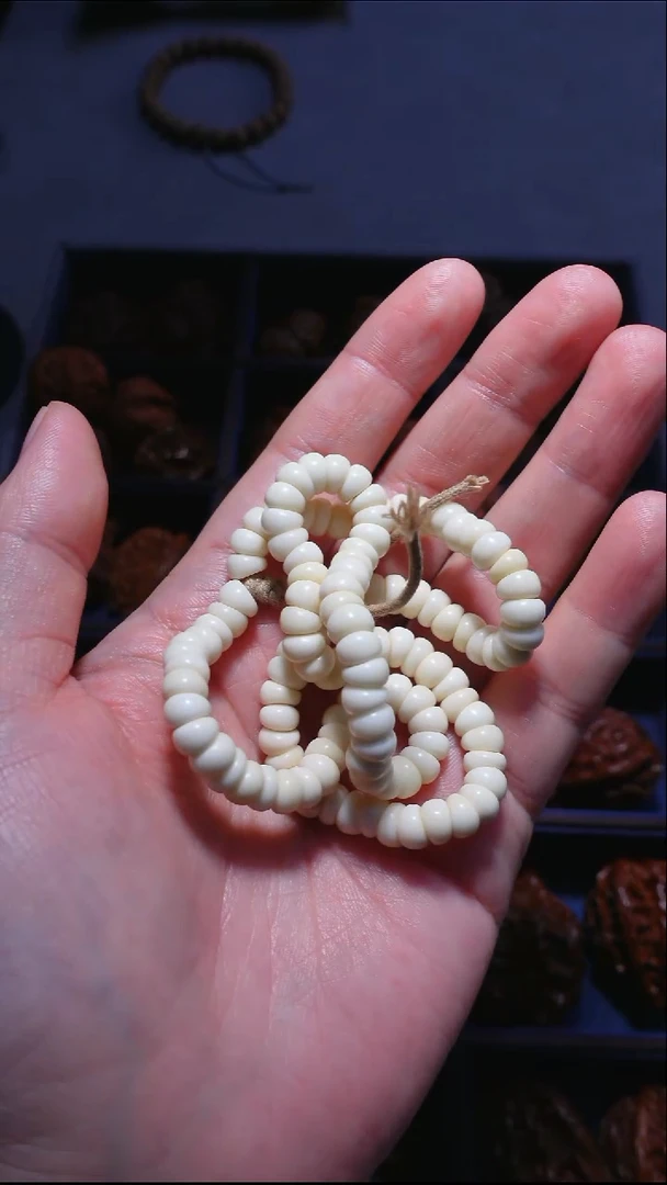 手串白玉菩提6.5左右白玉蒜瓣手串