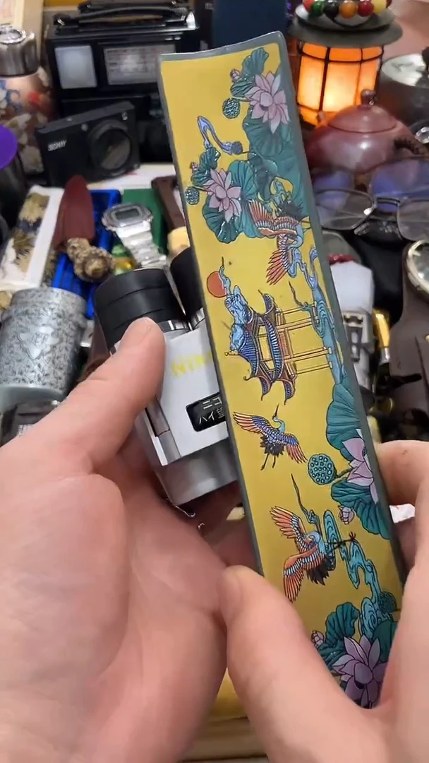 瓷片闪购商品  如图所示