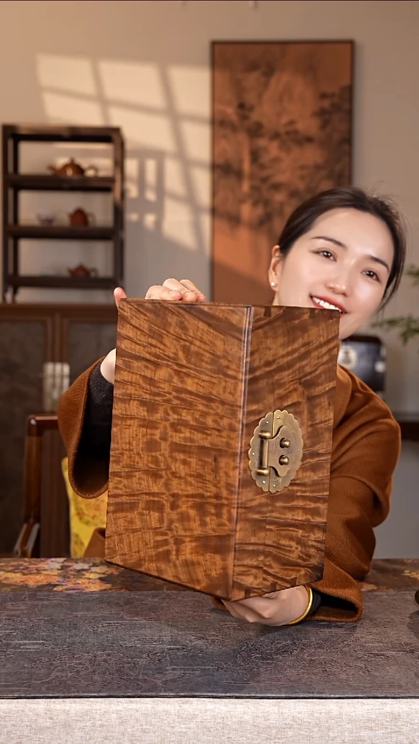 乌木类家具金丝楠阴沉木 天花板首饰盒