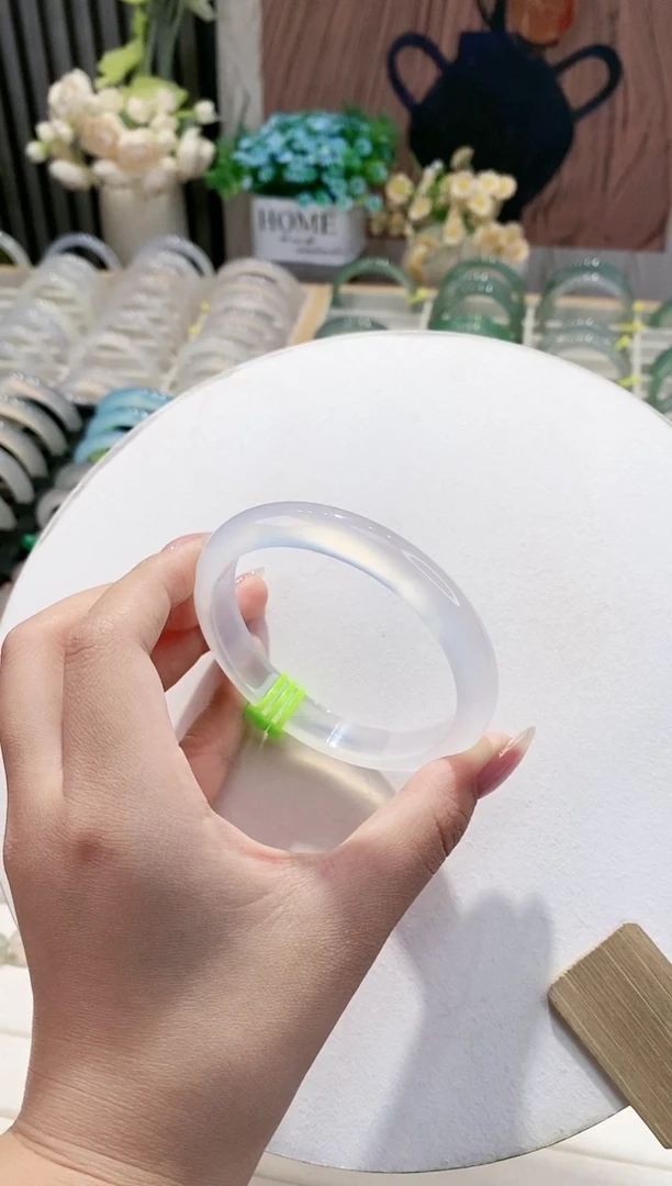 手镯玛瑙/玉髓未镶嵌102-61.2