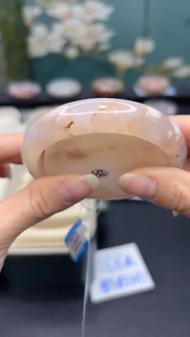 【闪购商品】石英质玉手镯未镶嵌A538(58圈赠送镯心)