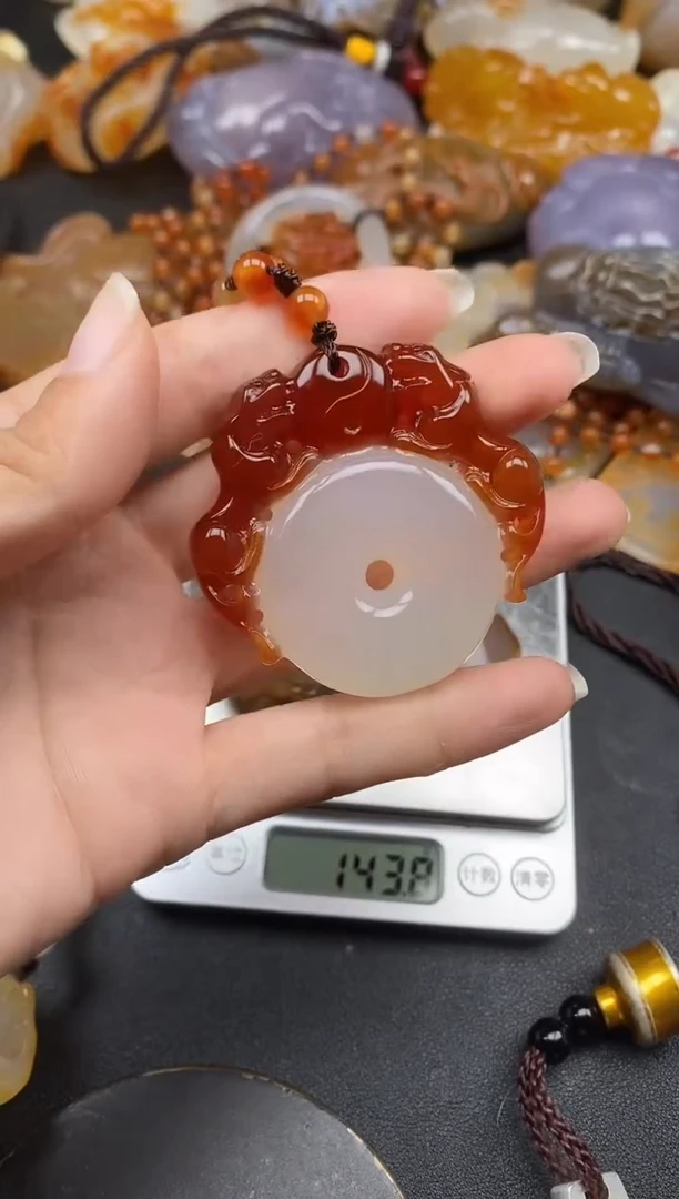 未镶嵌1玛瑙/玉髓心***成ll
