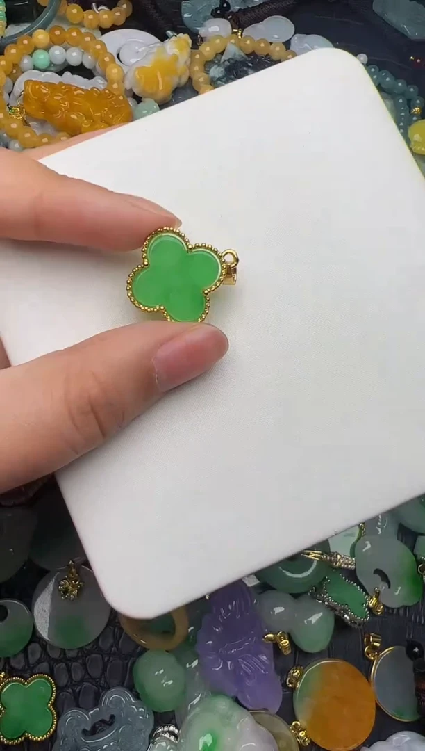 翡翠未镶嵌颈饰天然缅甸翡翠吊坠