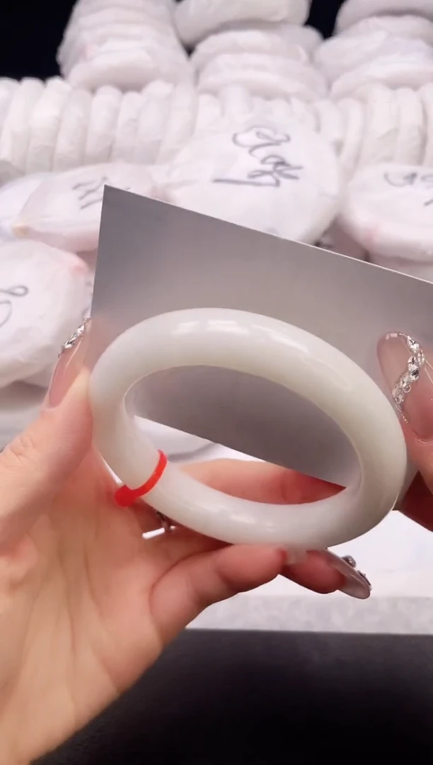 【闪购商品】和田玉手镯未镶嵌6K243-60