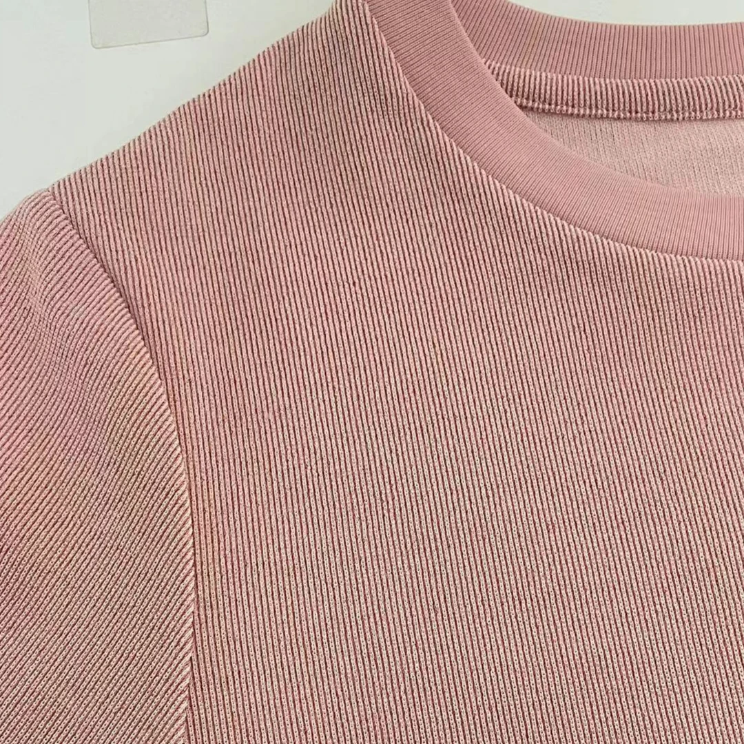 夏季时尚粉色修身短T