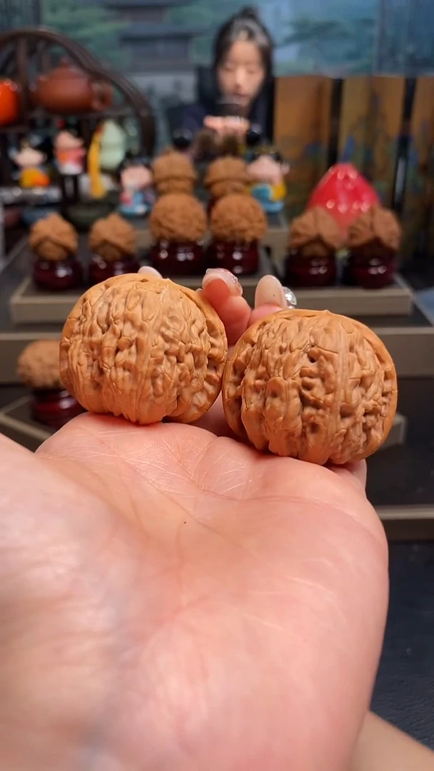 【闪购商品】文玩核桃吊坠H695白狮子40