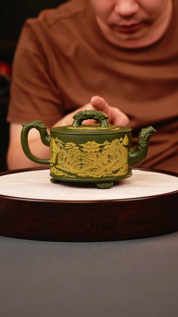 茶壶紫砂绿泥洒金三阳开泰