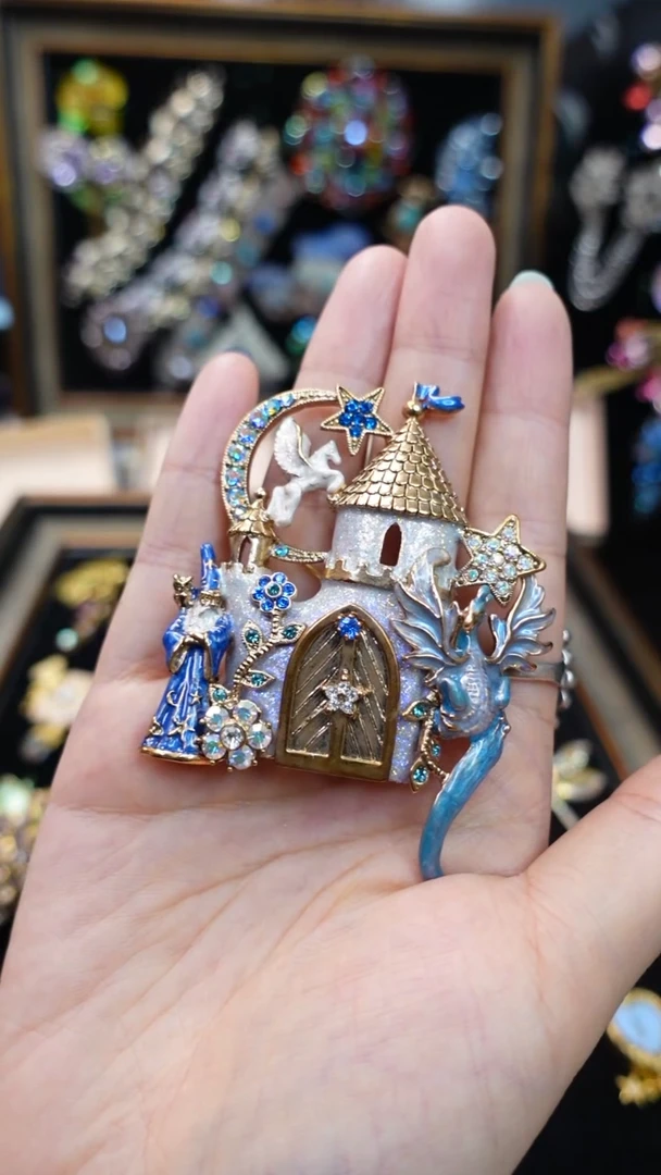 大理石铁合金啤*熊胸针