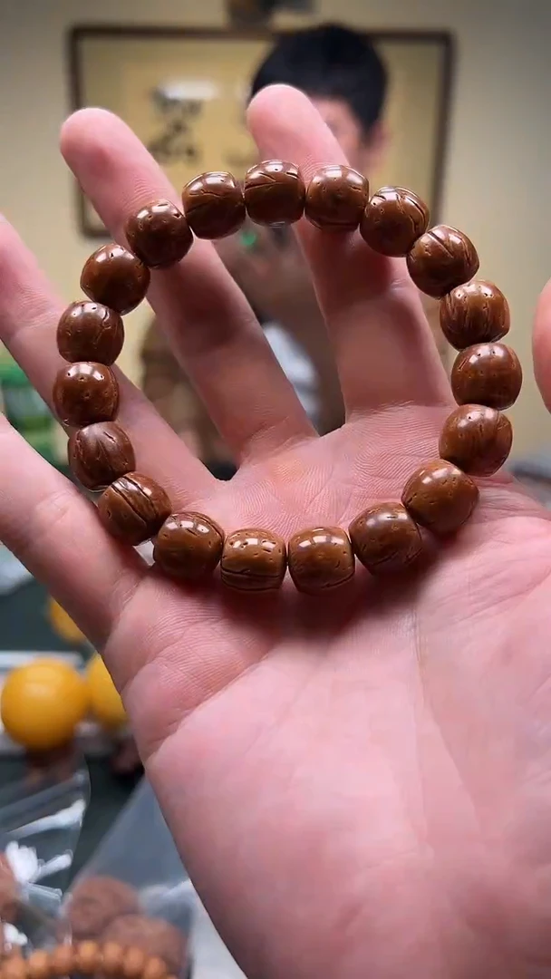 【闪购商品】桃核手串12.5mm左右 红磨桃核鼓珠单圈