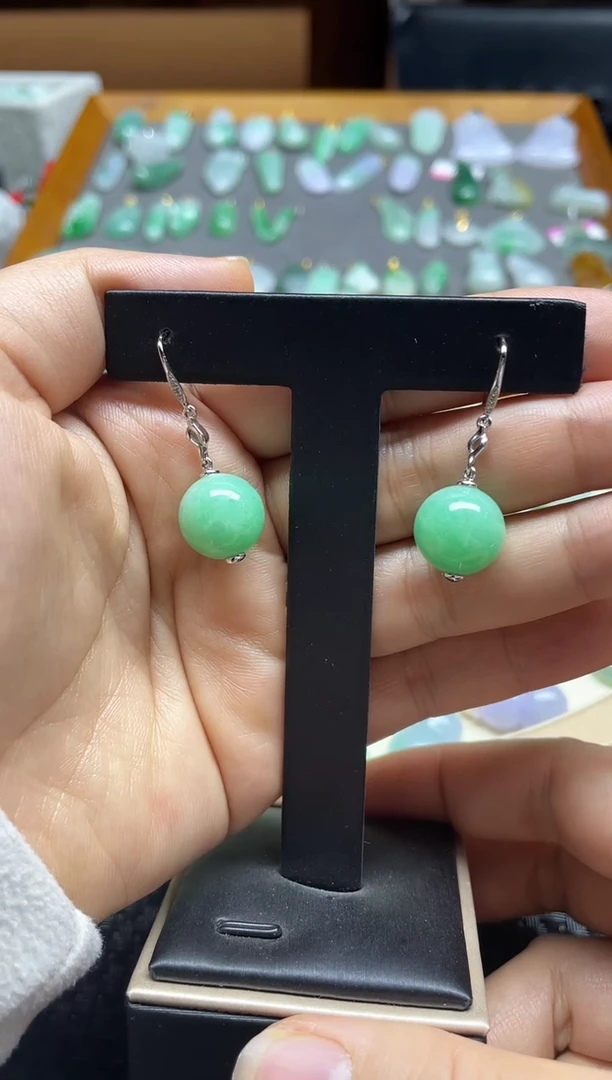 【闪购商品】翡翠耳饰18K金镶嵌珠圆美满