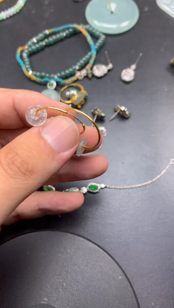 颈饰18K金镶嵌翡翠扬*陈皮糖商品不退不换