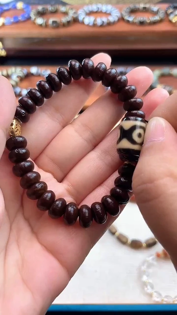 玛瑙/玉髓1未镶嵌        1