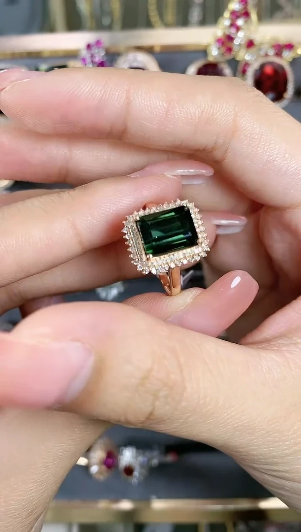 戒指18K金镶嵌碧玺·