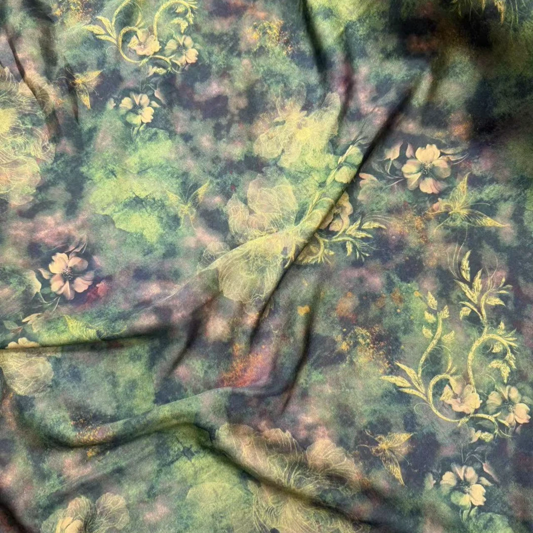 新升级工艺〔香云纱棉缎〕染底贡缎数码印花布料  小紫绿晕染花