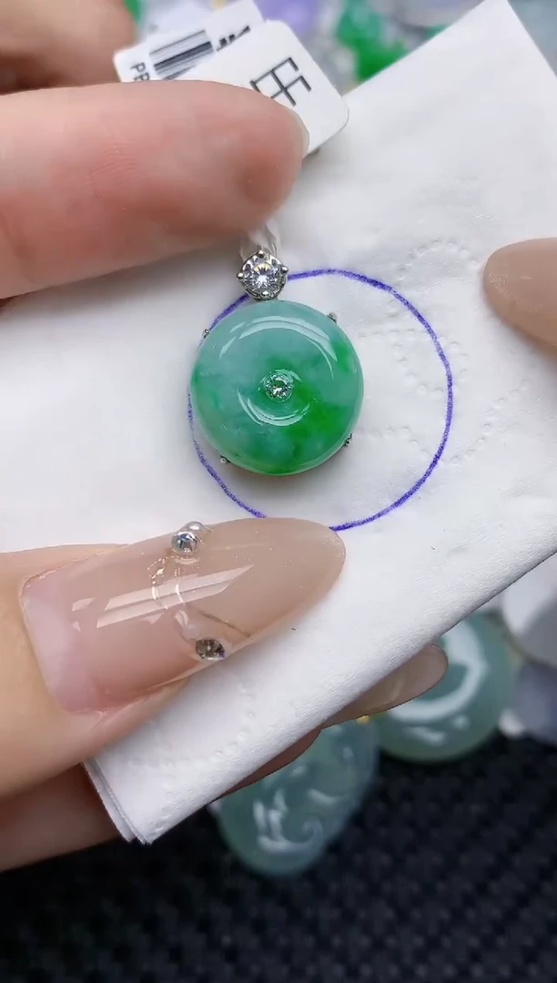 颈饰银S925镶嵌翡翠17   天然翡翠A货  百元以上9米证书费自理