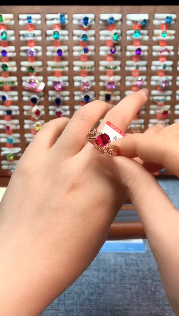 未镶嵌戒指红宝石....