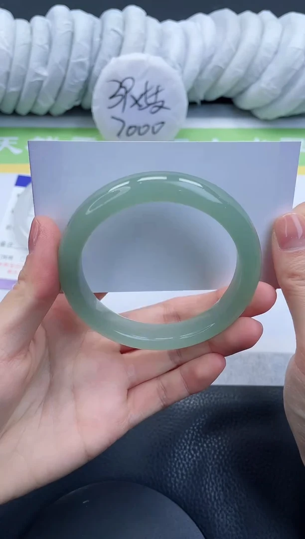 【闪购商品】石英质玉手镯未镶嵌A101-58+