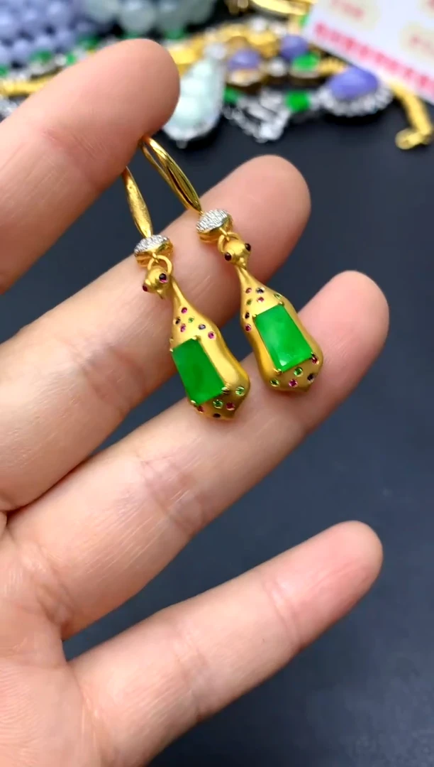 18K金镶嵌翡翠耳饰302-中国好珍宝