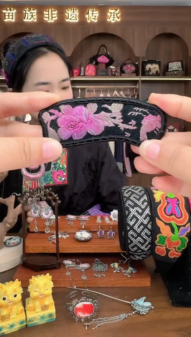 【闪购商品】织绣扶光苗绣传承9