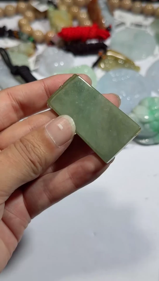 【闪购商品】翡翠吊坠(不含链)未镶嵌00001971