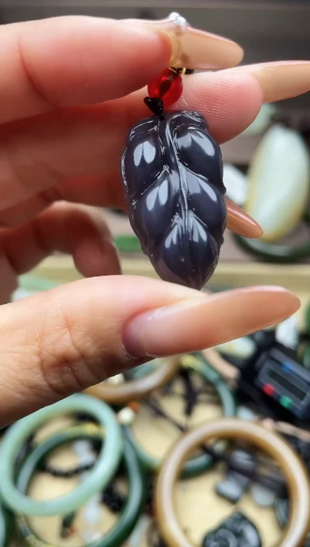 颈饰未镶嵌和田玉未镶嵌和田玉吊坠多样性拍一发一