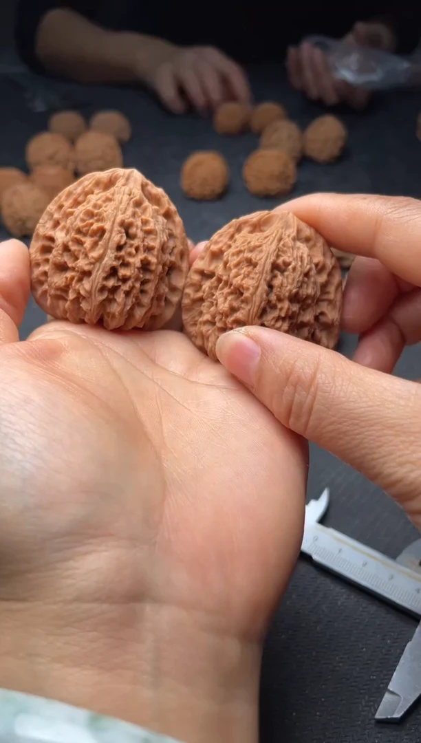 把件文玩核桃w361  南疆石