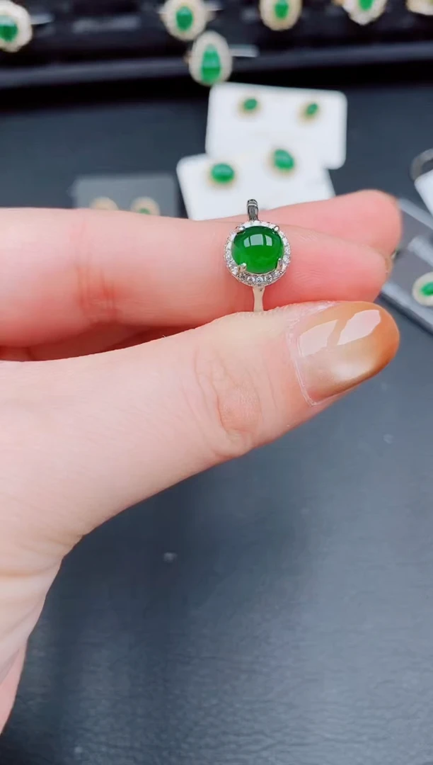 【闪购商品】翡翠戒指银S925镶嵌天然a货翡翠370