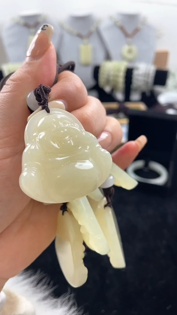 【闪购商品】和田玉吊坠(赠链)未镶嵌和田玉单面弥勒佛吊坠