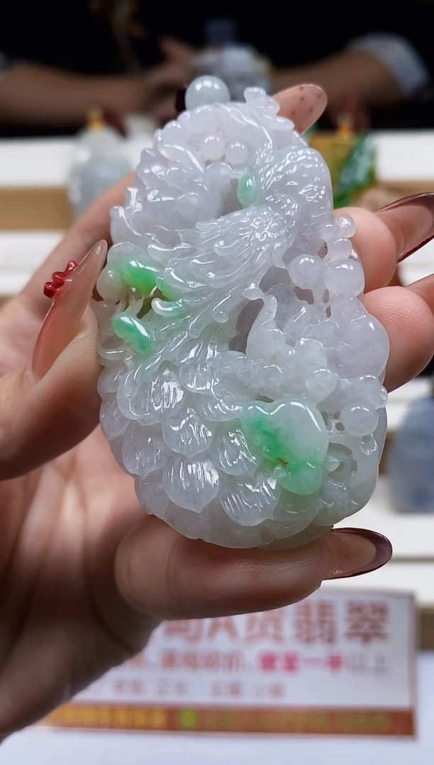 颈饰未镶嵌翡翠翡翠A货
