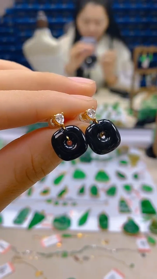 颈饰未镶嵌翡翠新号开播 全场乱卖