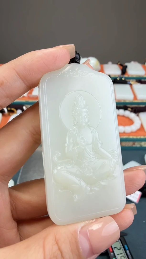 颈饰未镶嵌和田玉1