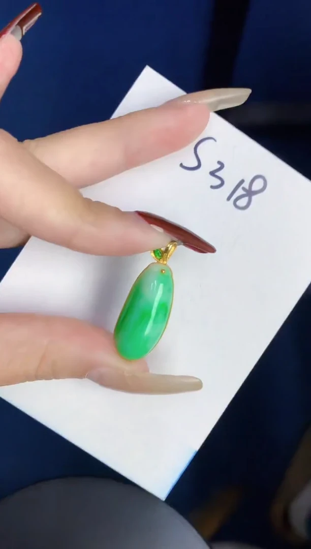 【闪购商品】翡翠颈饰18K金镶嵌00000000000