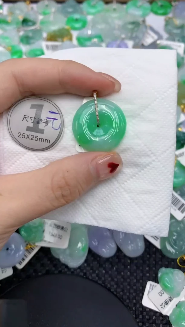 翡翠18K金镶嵌颈饰11111111