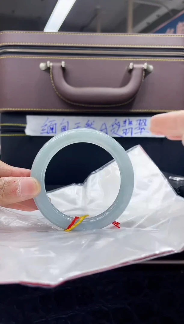 未镶嵌手镯翡翠8