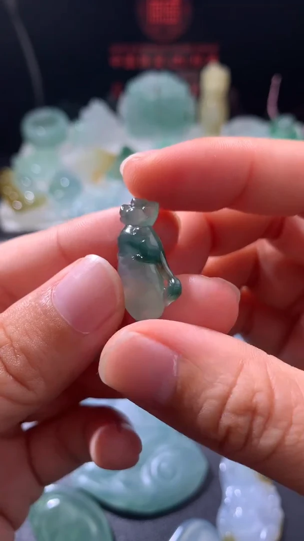 未镶嵌定制翡翠