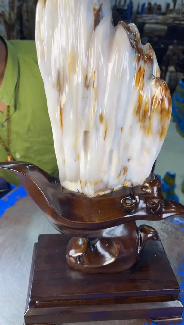 未镶嵌摆件硅化玉32