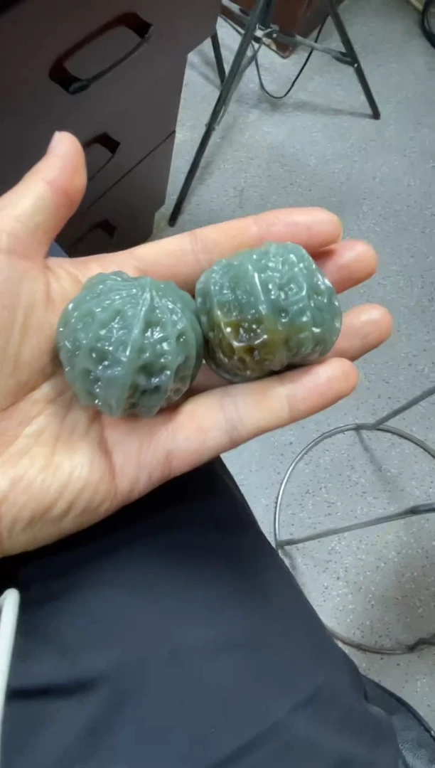 未镶嵌和田玉挂件且末蓝核桃（产地直发）