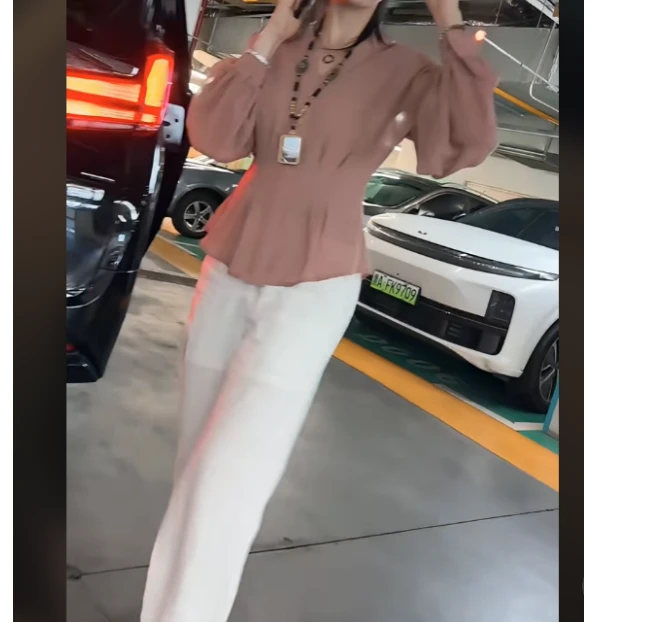 2025夏季时尚潮流百搭精品女装蓝8AZ0