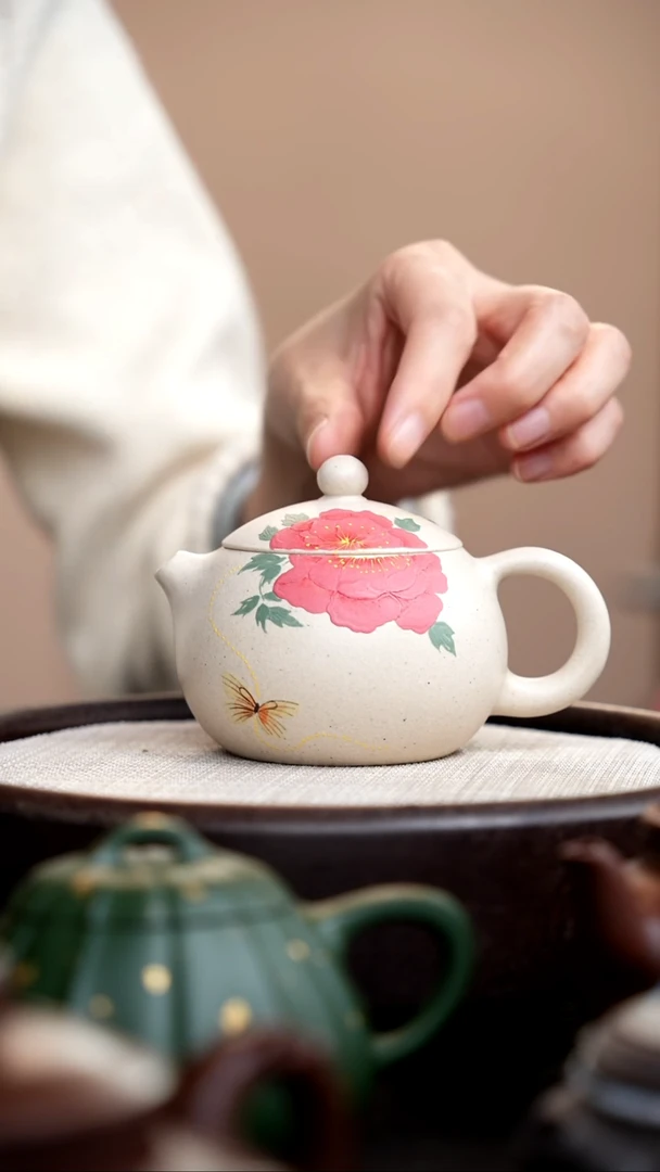 茶壶紫砂白玉段西施泥绘牡丹