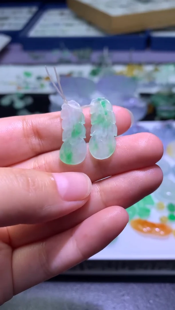 未镶嵌定制翡翠毛货