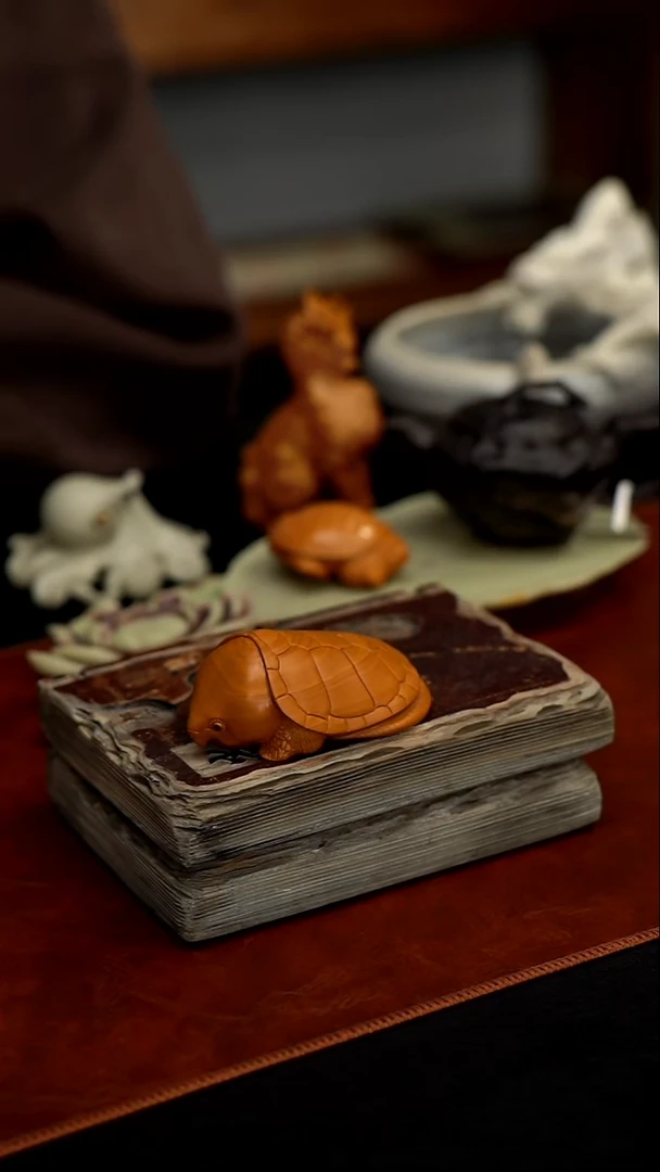 松花石鹰嘴龟茶宠