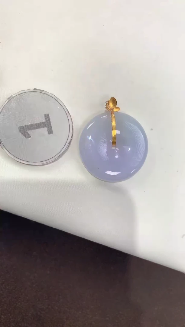 颈饰18K金镶嵌翡翠天然缅甸a货翡翠