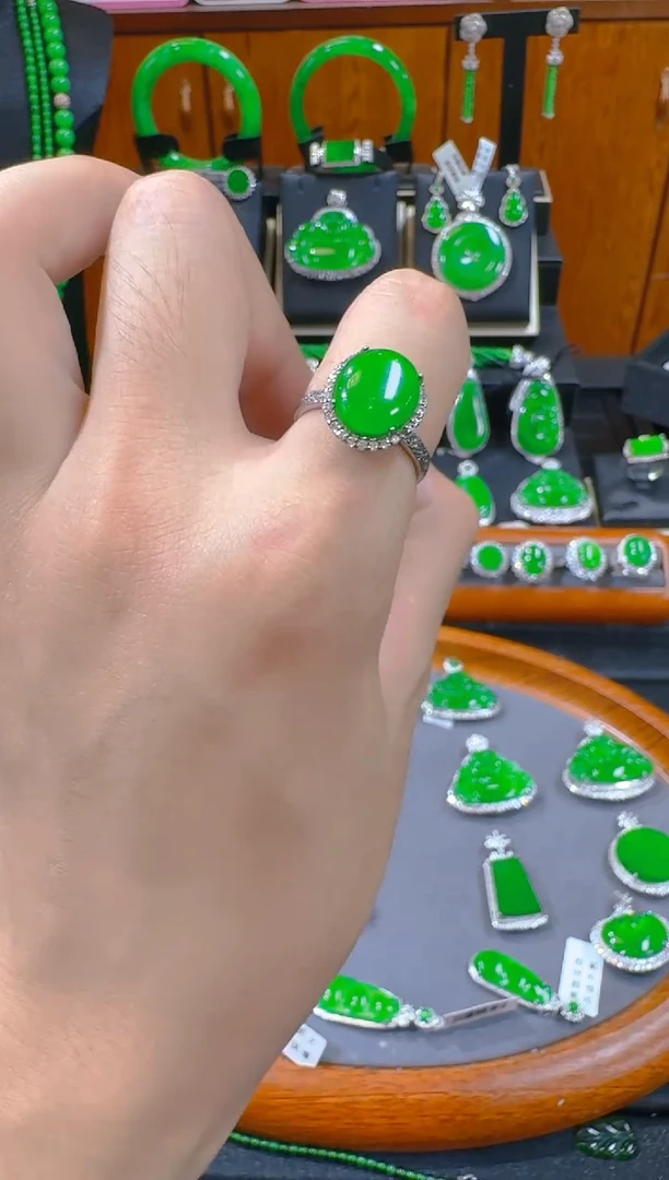 翡翠戒指银S925镶嵌天然a货翡翠