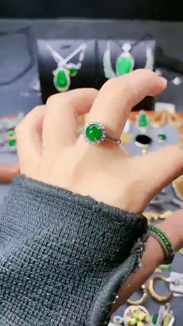 【闪购商品】翡翠戒指银S925镶嵌戒指