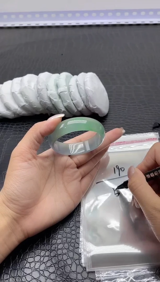手镯所见即所得拍啥发啥190